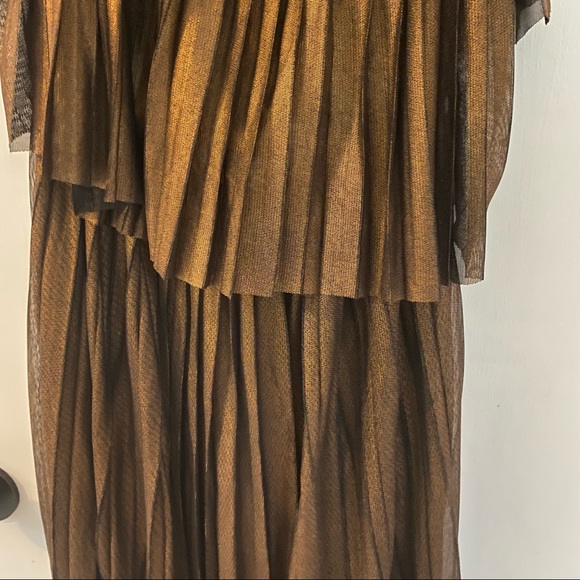 Bronce pleated maxi dress - Picture 9 of 9